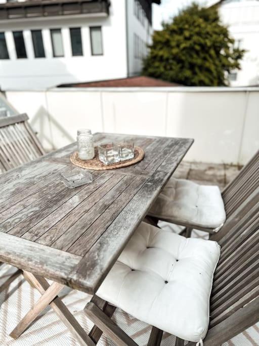 Zentrale Wohnung + Dachterrasse Зонтхофен Экстерьер фото